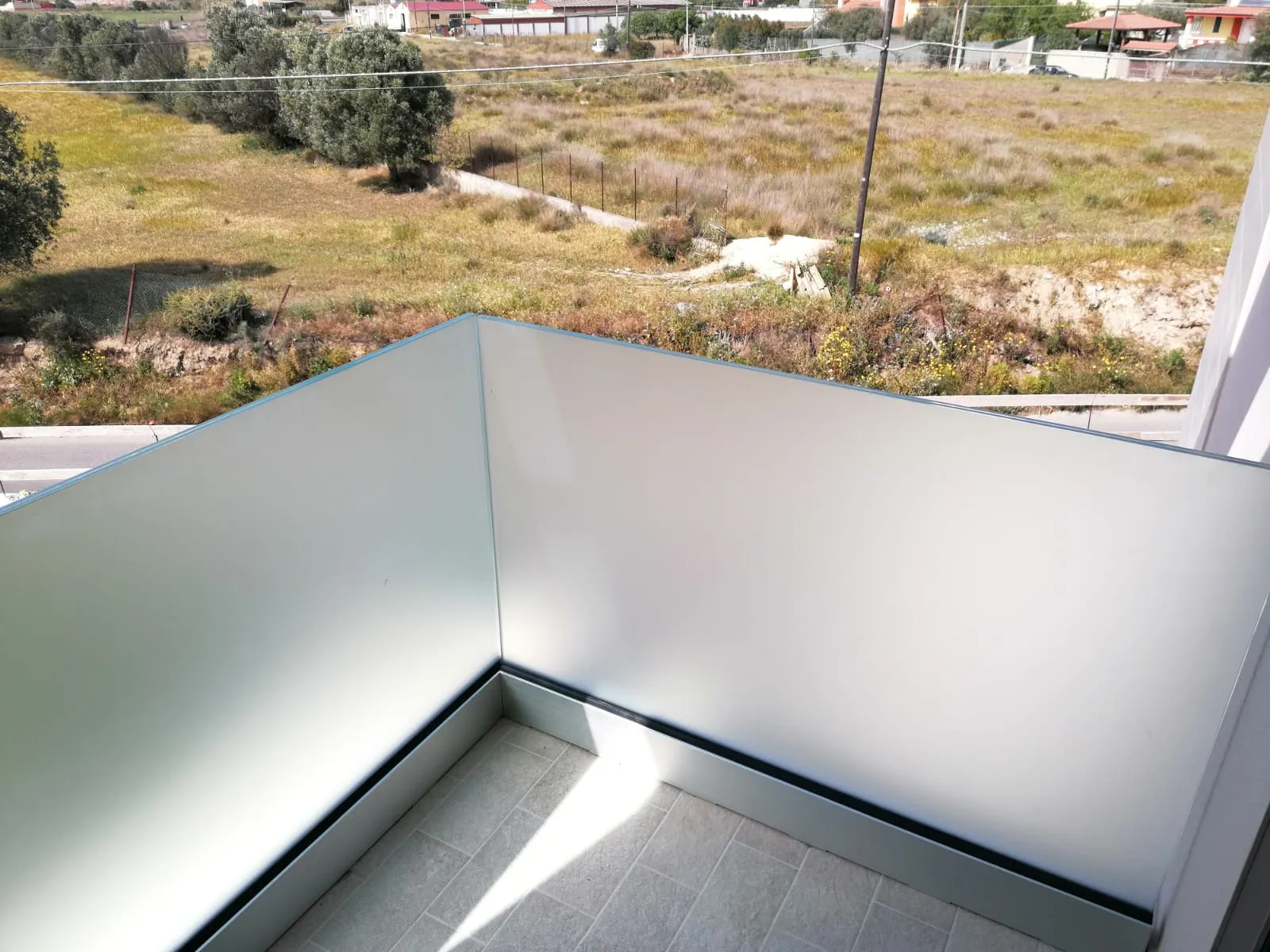 Parapetto in vetro doppio satinato a Cagliari, provincia di Cagliari