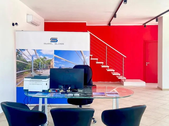 Showroom Steelglass di Olbia, parapetto AISI 316 — foto 3