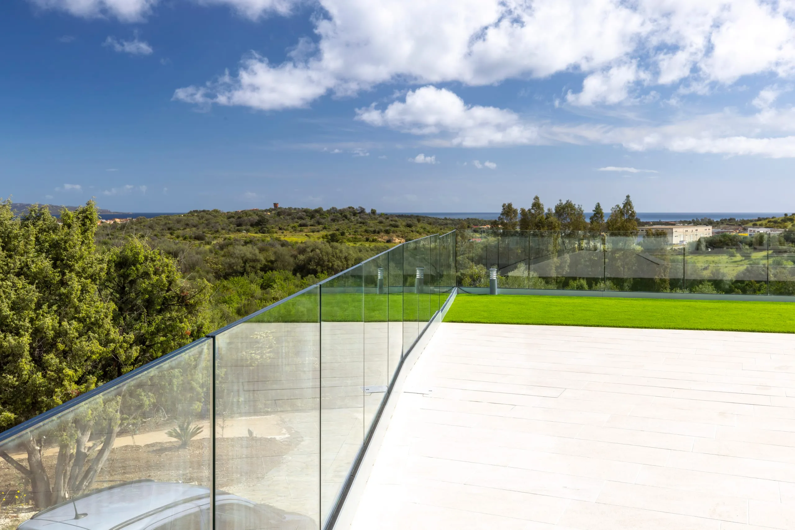 Panoramica completa della ringhiera inox AISI 316 lucida in Sardegna