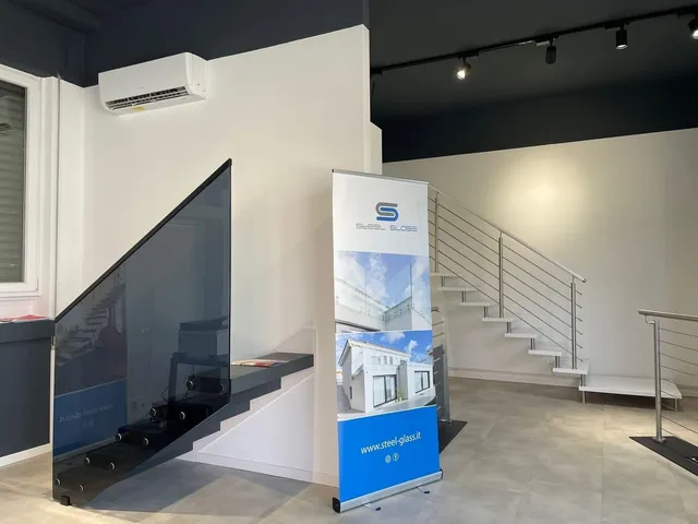 Showroom Steelglass di Bovisio Masciago, dettaglio allestimento — foto 7