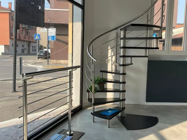 Showroom Steelglass di Bovisio Masciago, panoramica showroom — foto 10