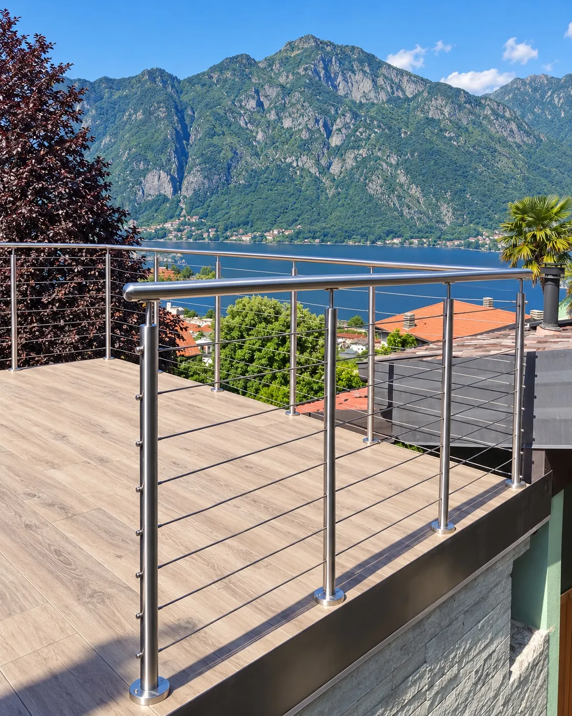 Montanti circolari inox AISI 304 — dettaglio ancoraggio pavimento